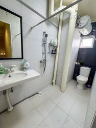 Blk 142 Bukit Batok Street 11 (Bukit Batok), HDB Executive #613292371